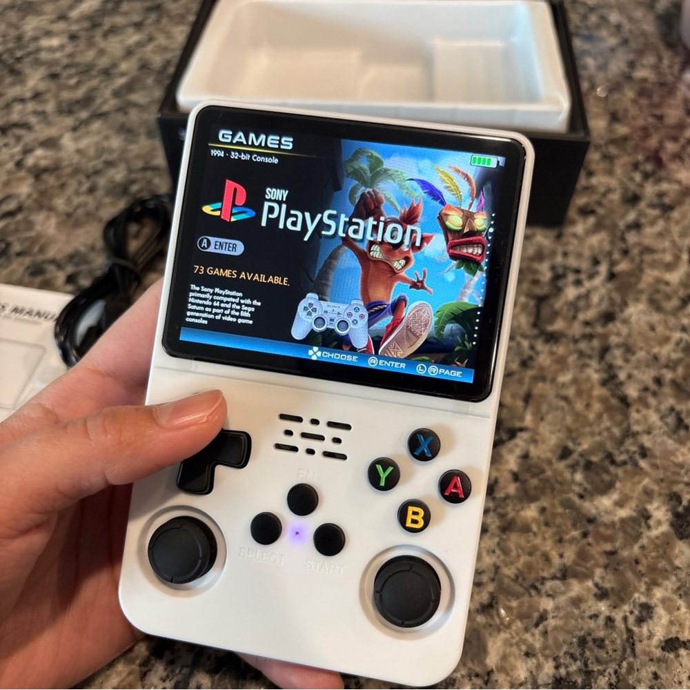 22K Games Retro Handheld Game Console 64GB- White NIB - Picture 2 of 10